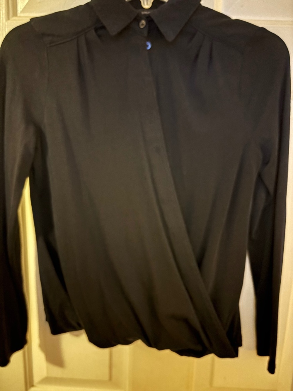 Blue Banana Republic Collared Silky Feel L/S Top Gathered at Bottom Size XXS